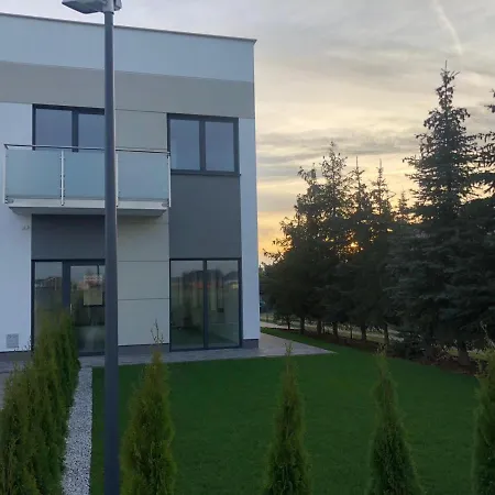 Plaza Premium Lägenhet Słupca